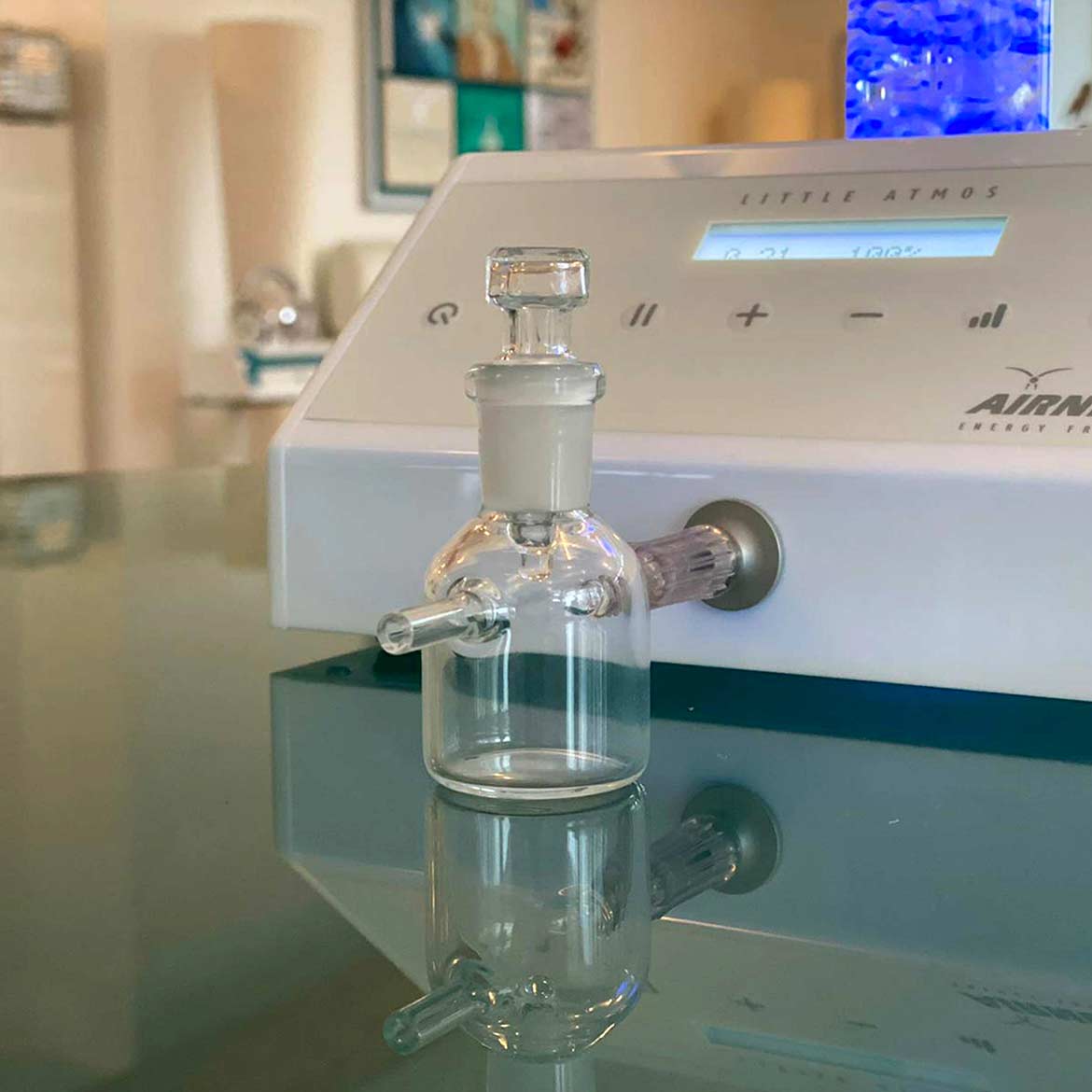 Aromatherapy application example, aroma bottle