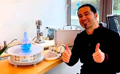 Bülent Ceylan keeps fit with Airnergy Indoor Waldbaden, breathe,